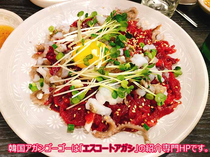 広場市場の生タコ・ユッケは新鮮で美味しいです。 広場市場の生タコ・ユッケ